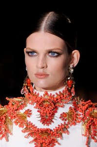 b--gucci-details-ss-13-30442-11