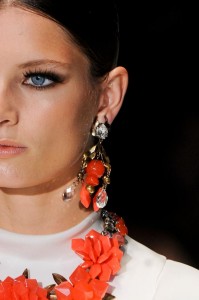 b--gucci-details-ss-13-30442-16