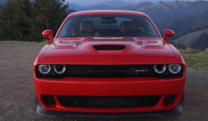 22015 Dodge Challenger SRT Hellcat vs. 2015 Chevrolet Camaro ZL1